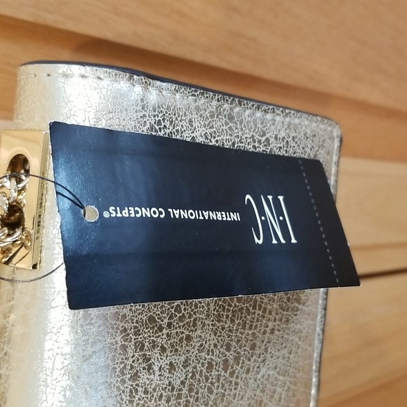 INC Womens metallic gold crossbody clutch with gold shoulder length chain. - Picture 5 of 6